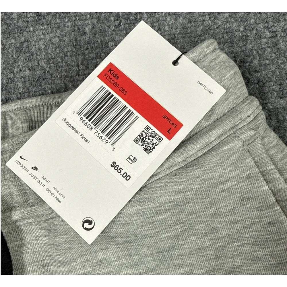 Nike Kids Large Gray Tech Fleece Drawstring Shorts Zip Pocket NWT
